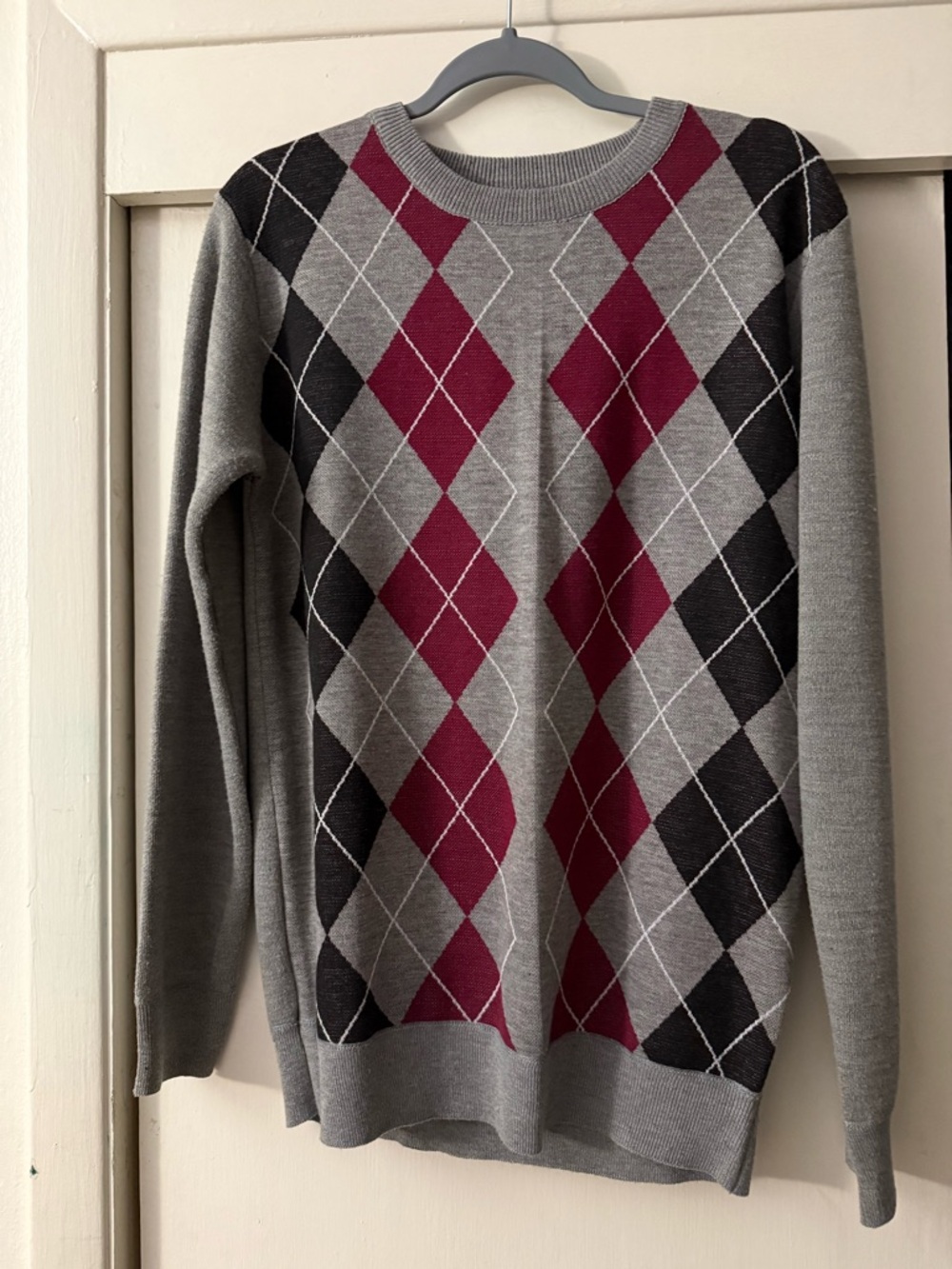 Men's Gray Crewneck Sweater with Burgundy and Black Argyle